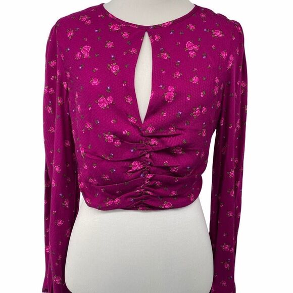 Forever 21 Pink Dainty Floral Cut Outs‎ Long Sleeve Crop Top - Picture 1 of 7